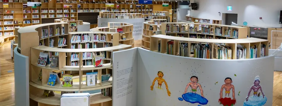 Biblioteca — Domus Dei